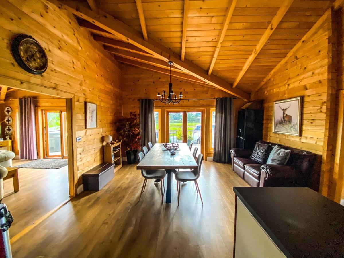 Beautiful 3-Bed Luxury Private Lodge In York Exterior foto